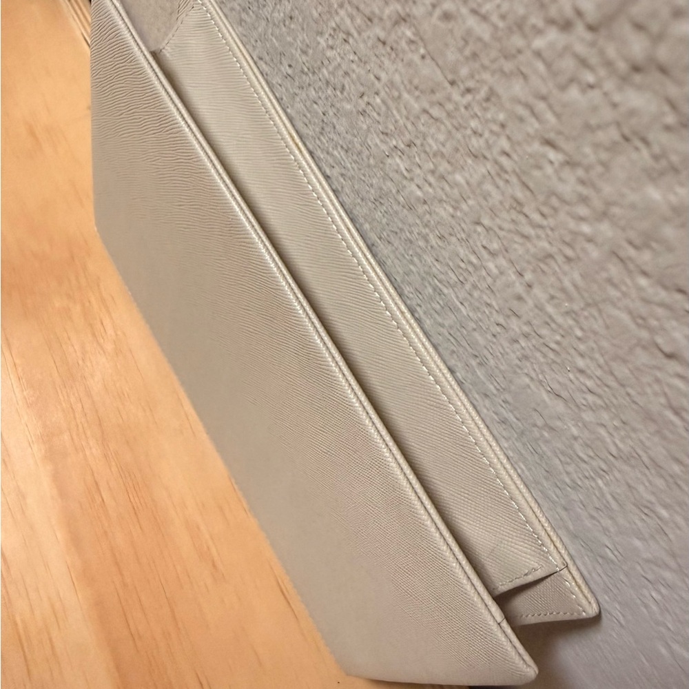 YSL Off White/Beige Envelope Clutch - Picture 13 of 16